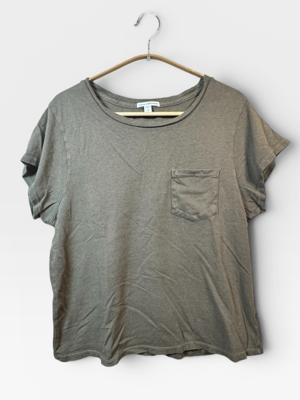 JAMES PERSE Women's Short-Sleeve Pocket Tee in Olive Size 2 (M) Minimalist Chic